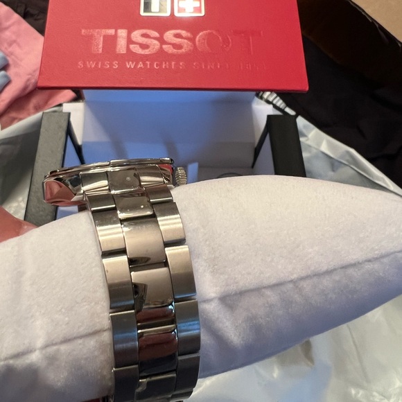 Women’s Tissot Watch - Picture 4 of 5